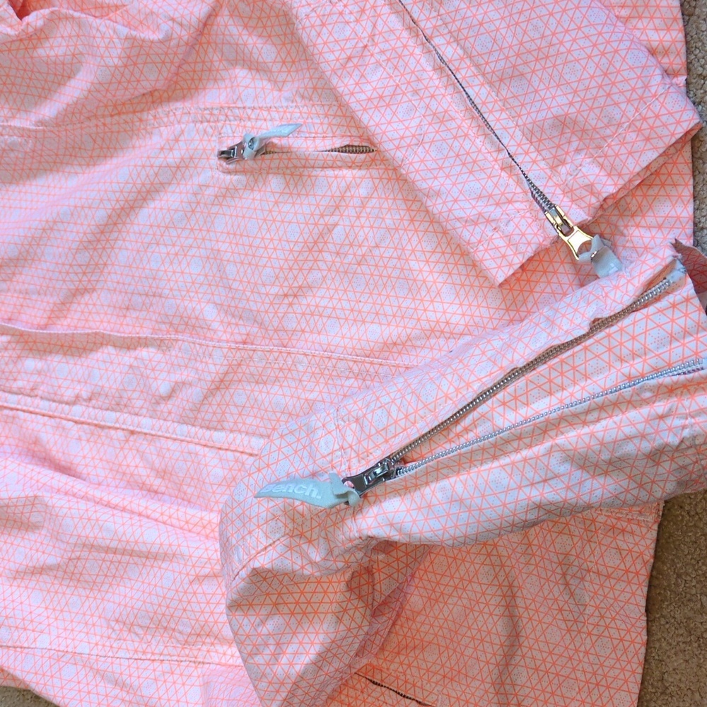 Women's BENCH windbreaker jacket with a hood size XS - S Says M runs very small! - Picture 6 of 16